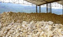鋁(lv)礬(fan)土磨粉(fen)